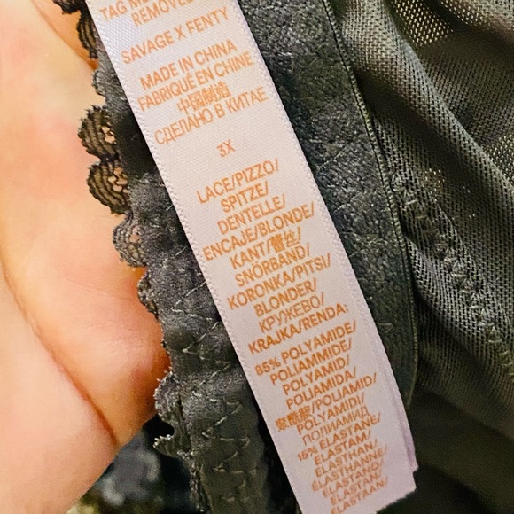 EUC Savage X Fenty Gray Floral Lace Logo Unlined Bralette - Picture 10 of 16